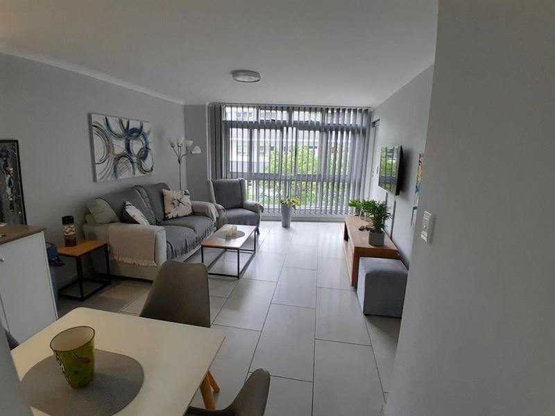 To Let 2 Bedroom Property for Rent in Sea Point Western Cape